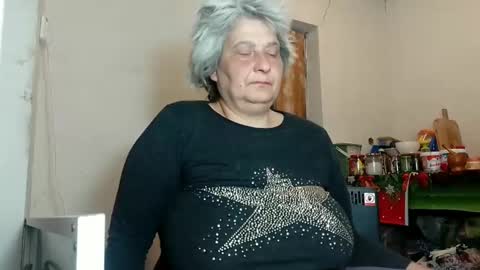 Snapshot of exquisitemature chatting on 03/09/25, 06:21 ExquisiteMature online show from 03/09/25, 06:21