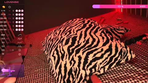 Snapshot of extra_topping chatting on 02/01/25, 07:34 extra_topping online show from 02/01/25, 07:34