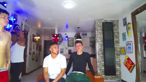 extrangers online show from 01/27/25, 12:05