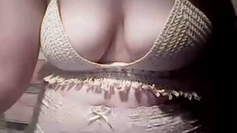 Snapshot of extremelydmilkyboobs chatting on 08/07/26, 01:13 extremelydmilkyboobs online show from 08/07/26, 01:13