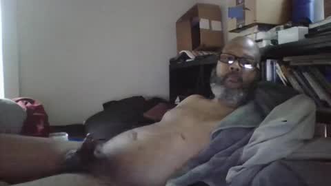 eyequee0007 online show from 01/14/26, 08:25