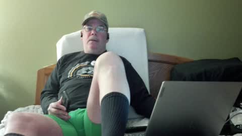 Eyeswideshut63 online show from 01/19/25, 12:50