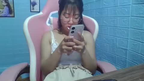 Snapshot of eyewet chatting on 05/03/26, 03:01 Eye online show from 05/03/26, 03:01