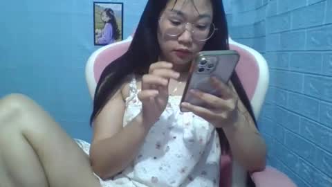 Snapshot of eyewet chatting on 05/13/26, 11:55 Eye online show from 05/13/26, 11:55