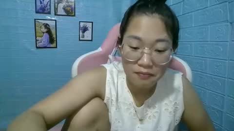 Snapshot of eyewet chatting on 05/26/26, 02:24 Eye online show from 05/26/26, 02:24