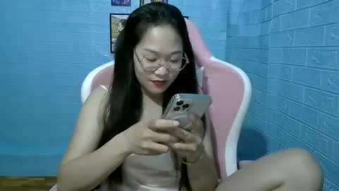 Snapshot of eyewet chatting on 06/08/26, 01:33 Eye online show from 06/08/26, 01:33