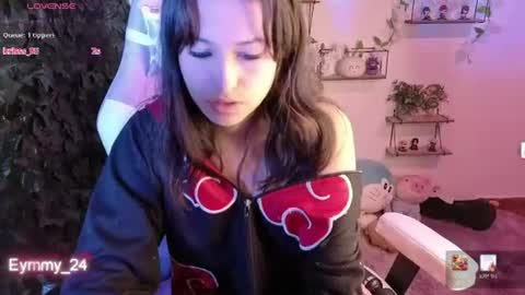eymmy_24 online show from 07/25/26, 02:09