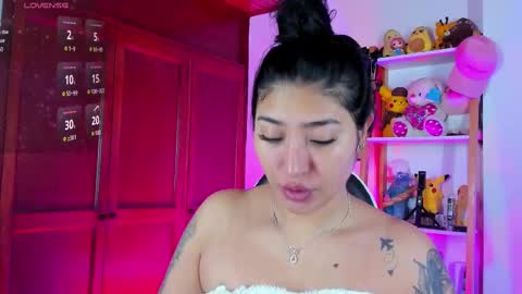 Emily online show from 09/26/25, 02:54