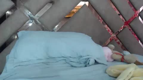 eyshaexotii online show from 04/22/26, 07:04