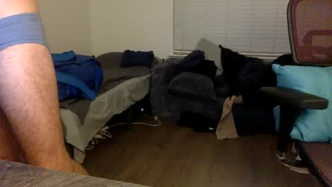 ezjorider33 online show from 12/19/25, 08:10