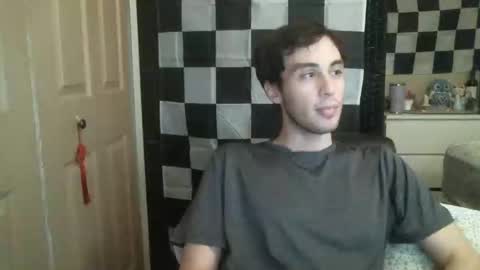 Ezra Naamah online show from 02/25/25, 01:30