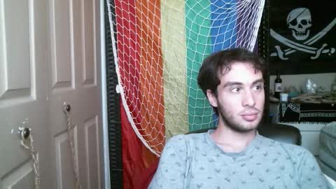 Ezra Naamah online show from 10/05/25, 06:17