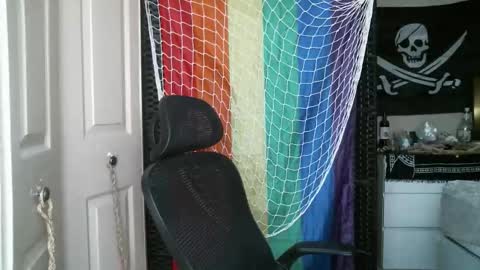 Ezra Naamah online show from 02/25/26, 07:01