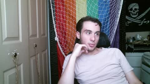 Ezra Naamah online show from 04/22/26, 06:20