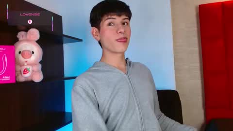 Juan online show from 11/21/25, 05:39