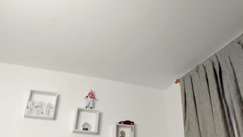 Ezzio Scolaro online show from 02/04/26, 01:33