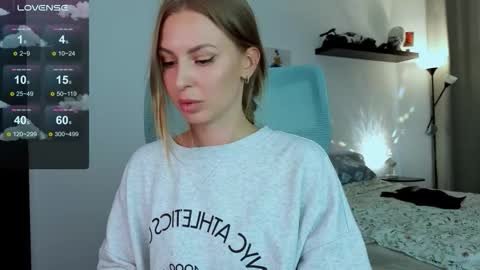  if you dont have fansly account yet use this link to registration    online show from 10/28/25, 11:58