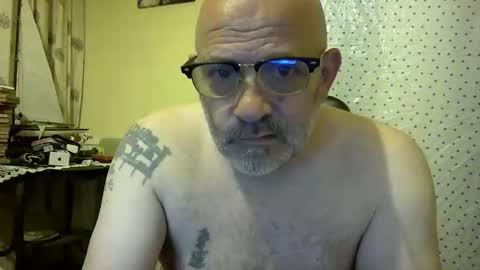 Snapshot of f1zzeek chatting on 06/06/26, 11:09 f1zzeek online show from 06/06/26, 11:09