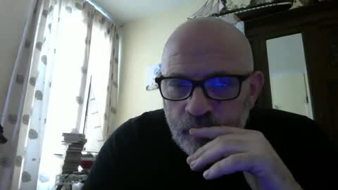 Snapshot of f1zzeek chatting on 06/17/26, 02:29 f1zzeek online show from 06/17/26, 02:29