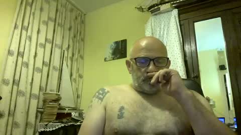 Snapshot of f1zzeek chatting on 06/18/26, 02:34 f1zzeek online show from 06/18/26, 02:34