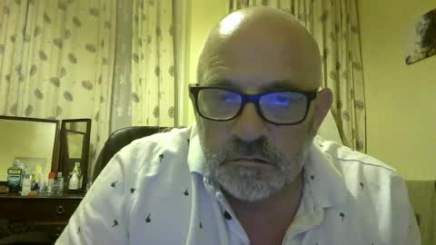 Snapshot of f1zzeek chatting on 06/23/26, 11:58 f1zzeek online show from 06/23/26, 11:58