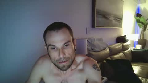 Snapshot of f33nxxx chatting on 05/09/26, 01:00 assondisplay online show from 05/09/26, 01:00