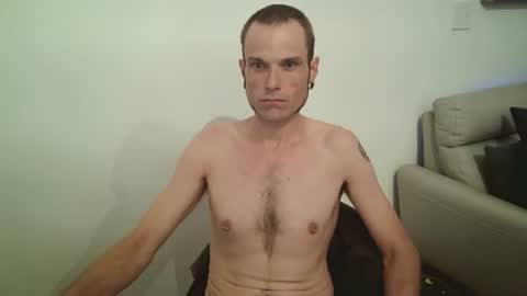 Snapshot of f33nxxx chatting on 06/16/26, 06:05 assondisplay online show from 06/16/26, 06:05