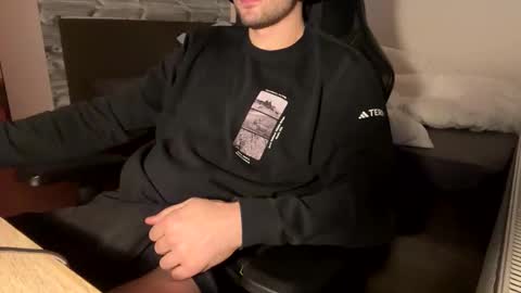 Call me bitch online show from 12/06/24, 04:17