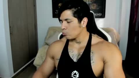 Snapshot of fabian_arango chatting on 07/08/26, 08:35 Fabian arango online show from 07/08/26, 08:35