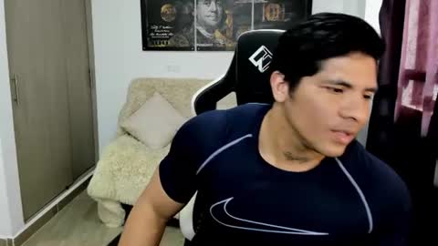 Snapshot of fabian_arango chatting on 07/09/26, 06:34 Fabian arango online show from 07/09/26, 06:34