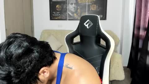 Snapshot of fabian_arango chatting on 07/11/26, 02:09 Fabian arango online show from 07/11/26, 02:09