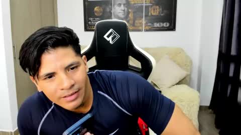 Snapshot of fabian_arango chatting on 07/18/26, 04:38 Fabian arango online show from 07/18/26, 04:38