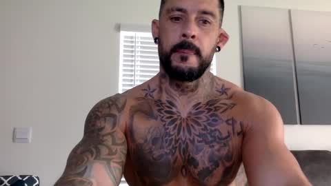 Snapshot of fabianelgalan chatting on 01/17/25, 05:30 Fabianelgalan online show from 01/17/25, 05:30