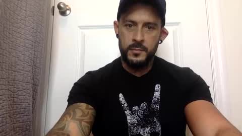 Snapshot of fabianelgalan chatting on 03/04/25, 04:17 Fabianelgalan online show from 03/04/25, 04:17