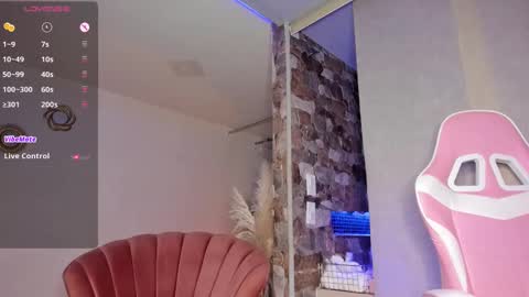 Thianna online show from 02/11/25, 11:43