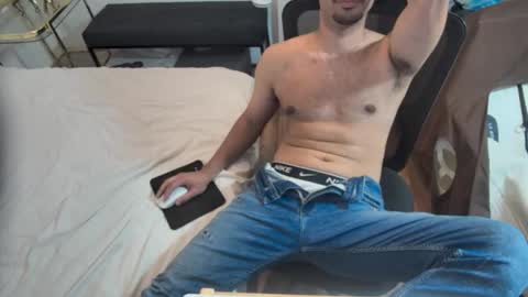 fabiano_hernandes30 online show from 04/23/26, 06:32