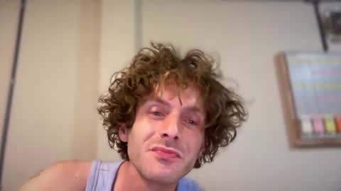 Snapshot of fabius1995 chatting on 06/11/26, 08:29 fabius1995 online show from 06/11/26, 08:29