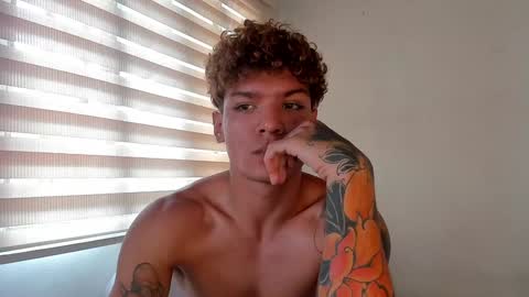 Snapshot of fabrizio_amery chatting on 12/01/24, 04:29 - A N D E R online show from 12/01/24, 04:29