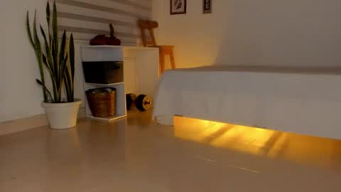 Snapshot of fabrizio_amery chatting on 12/14/25, 12:27 - A N D E R online show from 12/14/25, 12:27