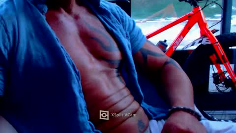 Snapshot of fabxxxl chatting on 01/13/25, 08:37 fabxxxl online show from 01/13/25, 08:37