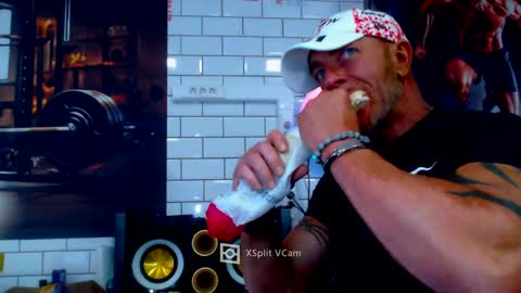 Snapshot of fabxxxl chatting on 01/29/25, 12:45 fabxxxl online show from 01/29/25, 12:45