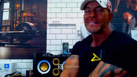 Snapshot of fabxxxl chatting on 02/15/25, 04:01 fabxxxl online show from 02/15/25, 04:01