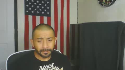 Mark online show from 04/22/26, 08:28