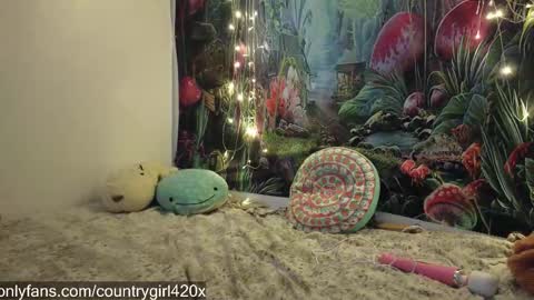 Faerie 3 online show from 11/24/25, 12:32