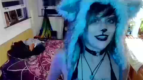 faewildflower online show from 10/13/25, 05:18