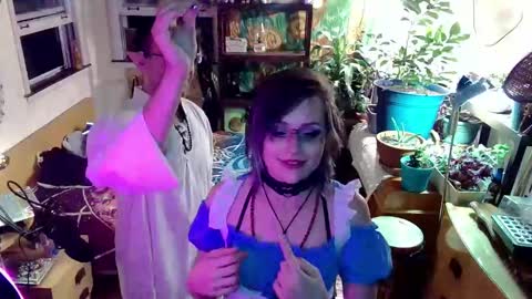 faewildflower online show from 10/14/25, 07:20