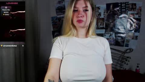 Eve online show from 10/24/25, 05:37