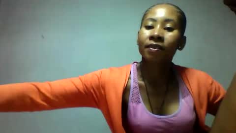 faiqua95 online show from 04/19/26, 08:02