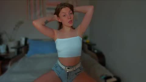 fairy_lele online show from 02/18/25, 08:59