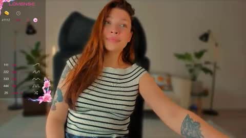 fairy_lele online show from 10/24/25, 02:41